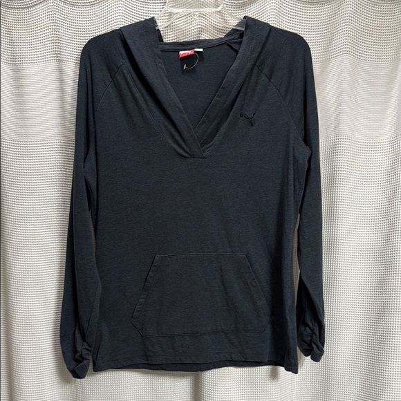 Puma NWOT Hooded top Charcoal Grey SZ L kangaroo pocket workout yoga running - Picture 1 of 8